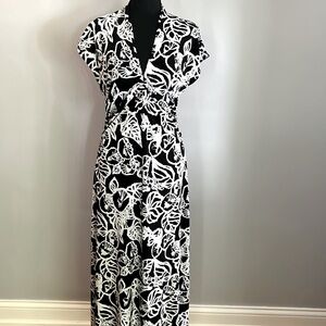 Complements by Erin London ,black and white print maxi dress size small